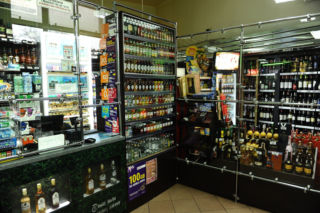 Nocna prohibicja w Piasecznie. Radni przegłosowali nowe prawo, znamy godziny zakazu sprzedaży alkoholu