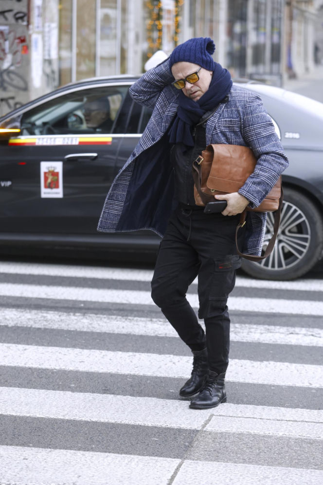 Sportowcy i aktorzy pod siedzibą TVN