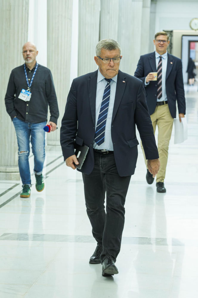 Powakacyjna rewia mody w Sejmie