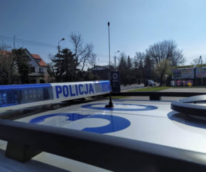 16-latek jechał hulajnogą bez kasku z plecakiem pełnym butelek alkoholu