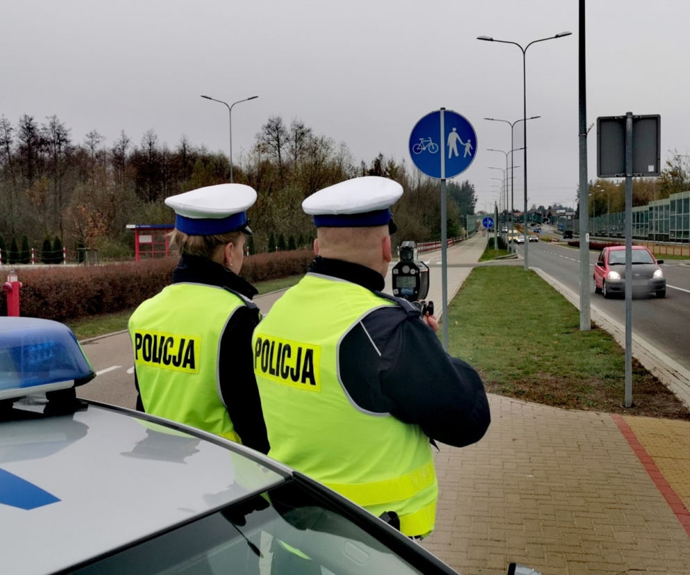 Potrącenie rowerzysty na ul. Andersa w Białymstoku. Policjanci szukają świadków zdarzenia