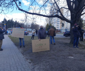 Pikieta przed Szpitalem Praskim