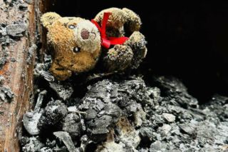 Stracili wszystko w pożarze. Rodzina z Szumowa prosi o pomoc 