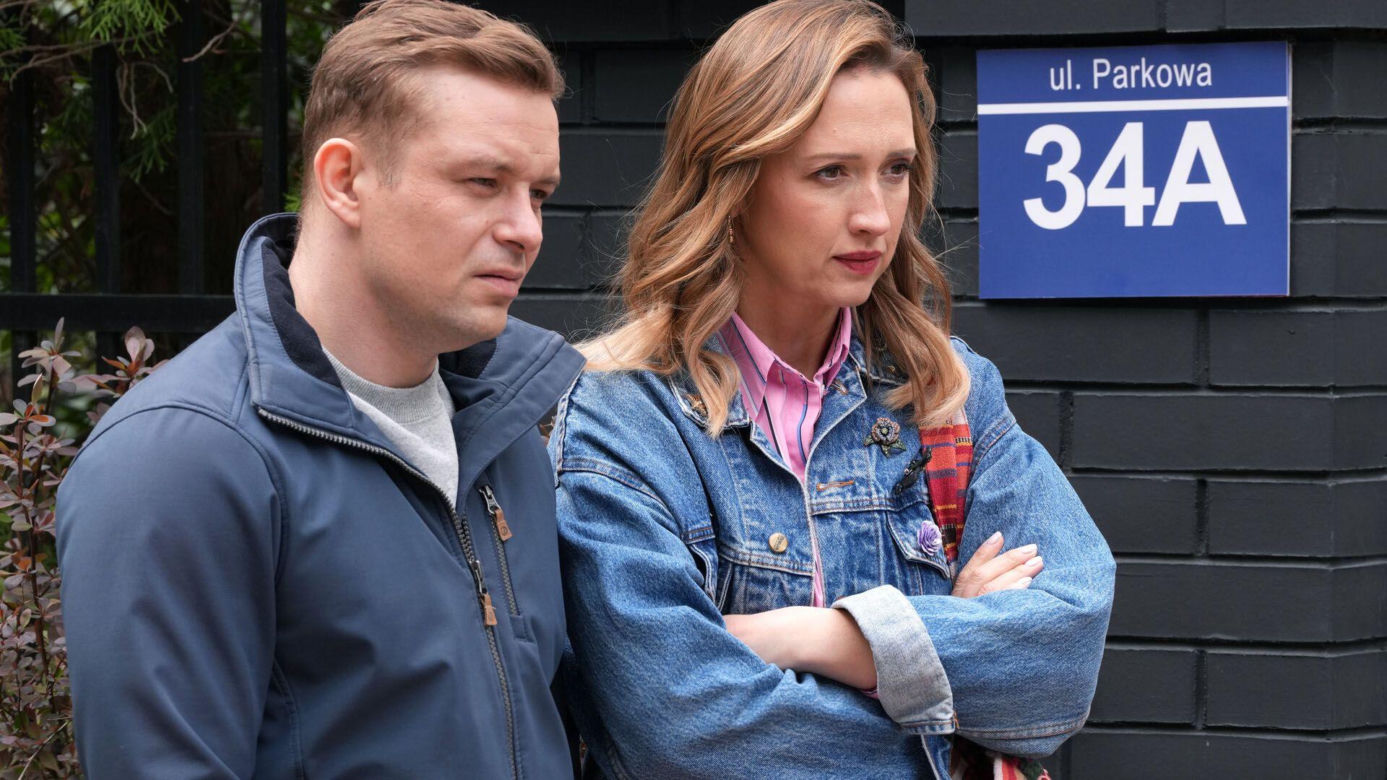 Barwy szczęścia odc. 3424. Asia (Anna Gzyra), Hubert (Marek Molak)
