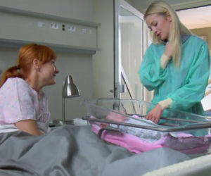 M jak miłość odcinek 1203, Agnieszka (Magdalena Walach), Asia (Barbara Kurdej-Szatan), Helenka (Krystian Drescher)