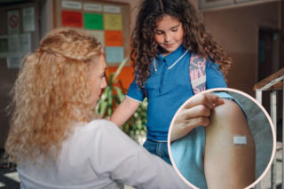 Dziecko może zostać zaszczepione przeciw HPV w szkole. Skierowanie nie jest potrzebne