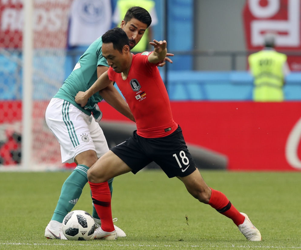 Grupa F: Mecz Korea Płd-Niemcy. Sami Khedira i Moon Seon-min
