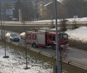 Kraków. Śmiertelny wypadek motocyklisty. 25-latek jechał bez kasku? [ZDJĘCIA].