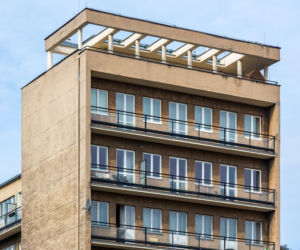 Wieżowiec przy ul. Sewerynów 4 w Warszawie