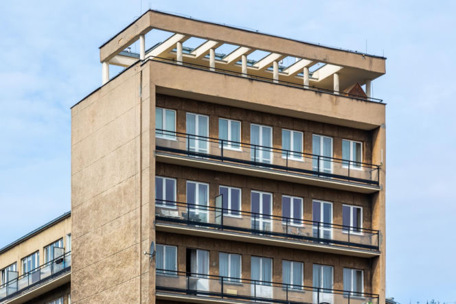 Wieżowiec przy ul. Sewerynów 4 w Warszawie