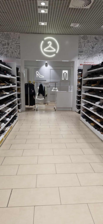 14-latek zaatakowany nożem w przymierzalni. Nieoficjalne ustalenia szokują! To była schadzka?!