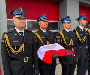 Dzień Strażaka w Starachowicach. Zobacz, kto otrzymał awans i odznaczenie!