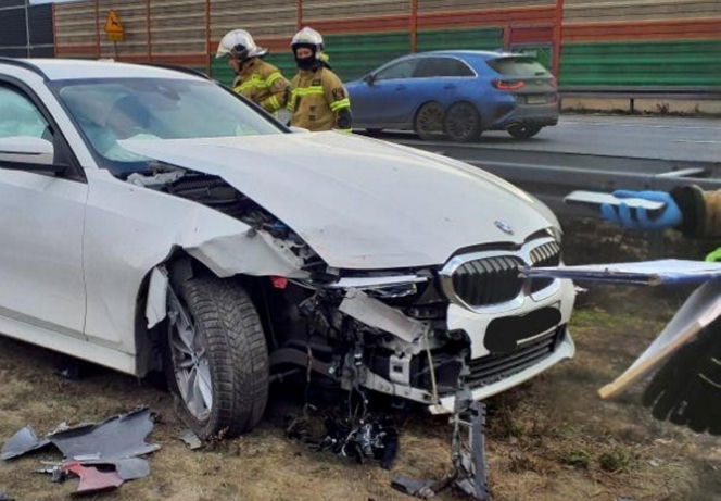 Karambol na A2! Siedem aut w zderzeniu pod Skierniewicami. Trasa zablokowana, gigantyczne korki