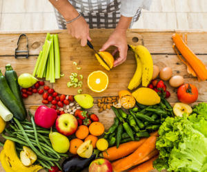 2. Wprowadź do menu więcej warzyw i owoców