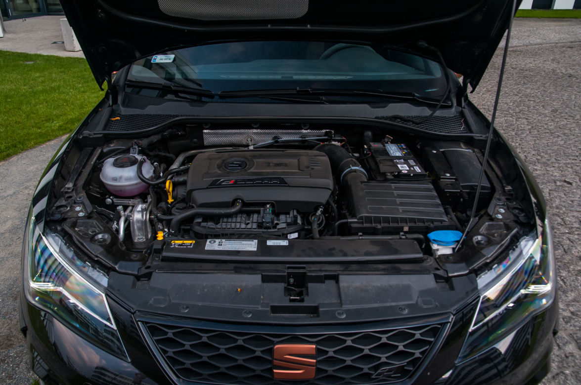 Seat Leon Cupra R 2.0 TSI 310 KM 6MT