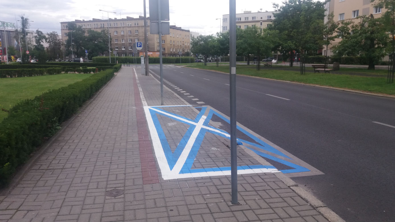 Nowy sposób oznaczania miejsc parkingowych dla niepełnosprawnych.