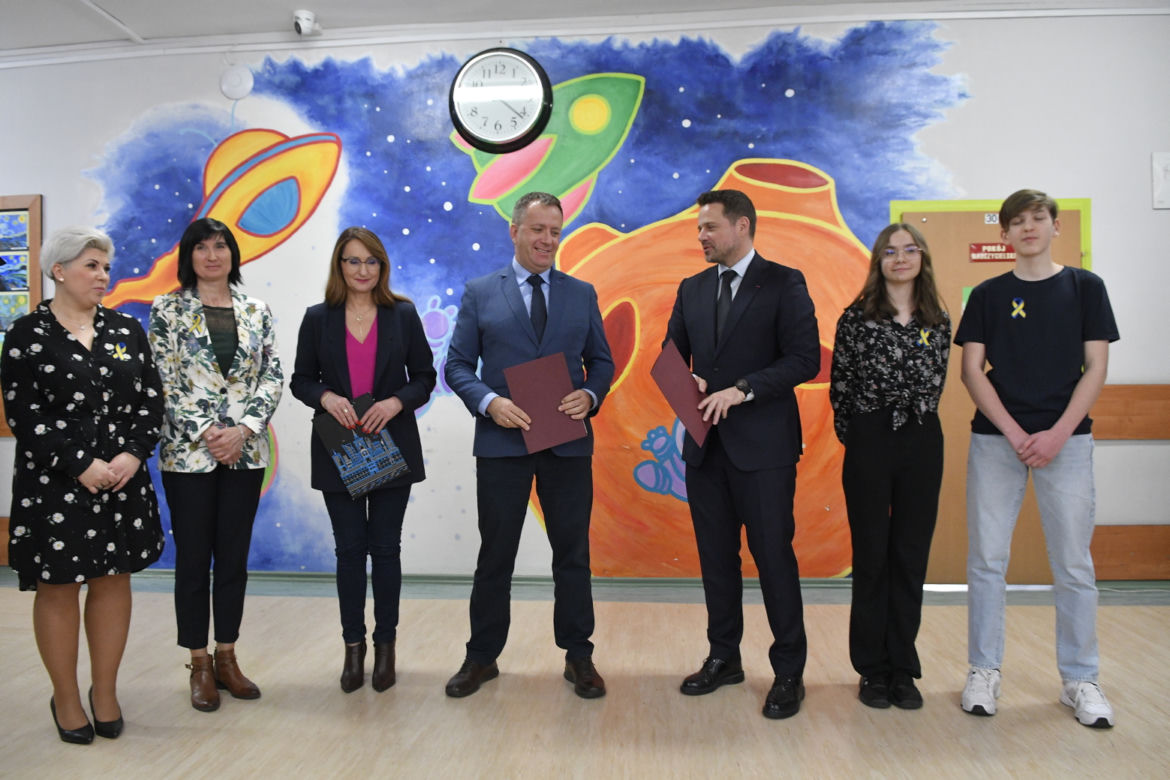 Warszawa zatrudni nauczycieli z Ukrainy! W szkołach pojawi się 200 nowych pedagogów