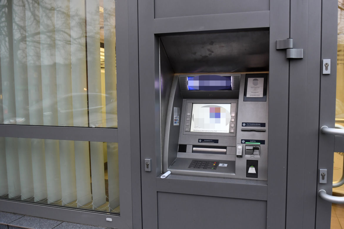 Okradał bankomaty szpachelką