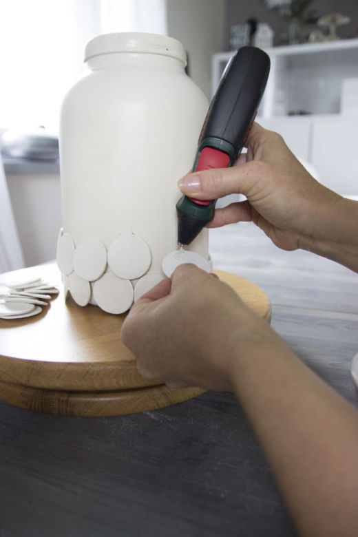 Wazon ceramiczny w stylu skandynawskim
