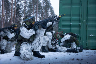 Rezerwista w Finlandii z własnym karabinem? Nowe wytyczne fińskiej armii w obliczu zagrożenia