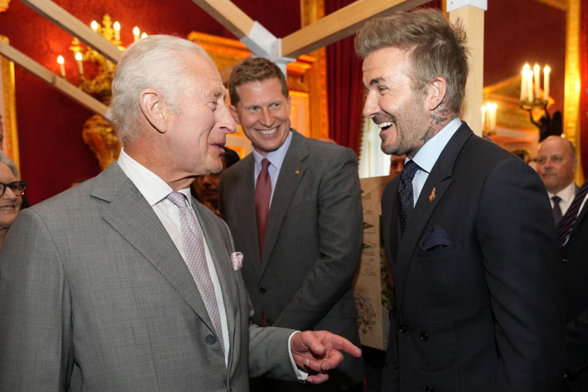 David Beckham pasowany na rycerza