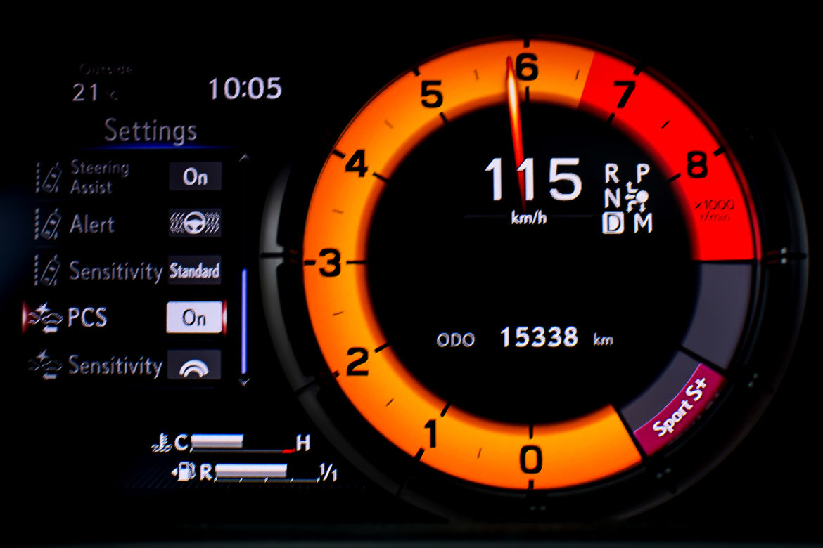 Lexus LS500h F-Sport