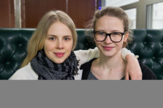 Na Wspólnej odc. 2259. Zosia (Malwina Dubowska), Basia (Daria Burakowska)