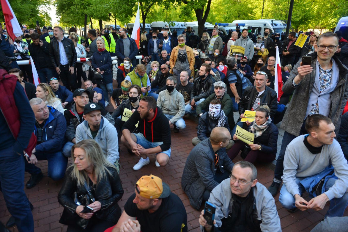 Protest przedsiębiorców pod kancelarią premiera