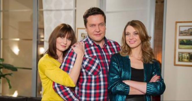 Na Wspólnej, Roma (Julia Kamińska), Kinga (Ilona Wrońska), Michał (Robert Kudelski)