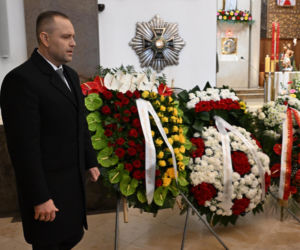 Karol Nawrocki na pogrzebie Jacka Magiery