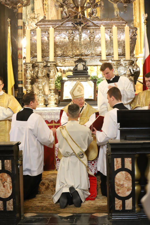 Nowi księżą w archidiecezji krakowskiej. Abp Jędraszewski mówił o klerykalizmie