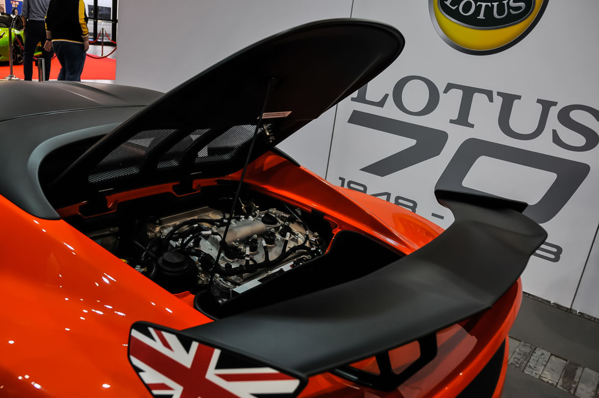 Klasyki i tuning – nietypowe auta na Poznań Motor Show