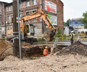 W Toruniu trwa modernizacja torowisk. Zaglądamy na plac budowy