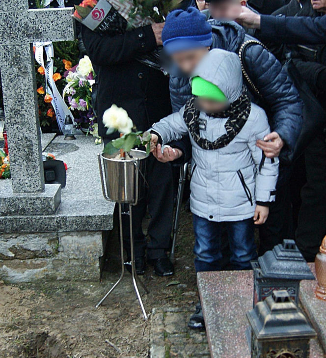 Ratowała sąsiadów z pożaru, osierociła synka. Tragedia na Mazowszu