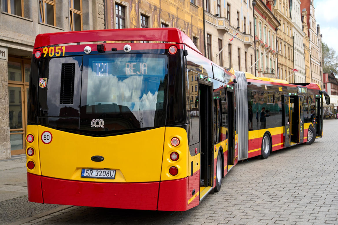 Nowe autobusy na ulicach Wrocławia. Zobacz galerię zdjęć z prezentacji!