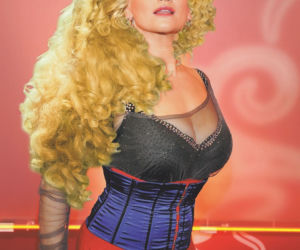 KATARZYNA FIGURA