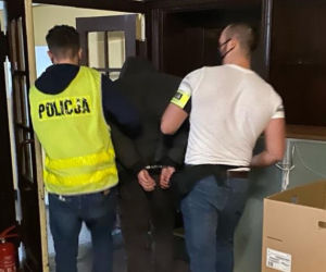Wypożyczonymi autami kradł paliwo na stacjach, później kręcił swój paliwowy biznes