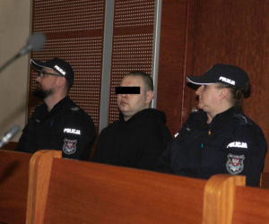 Siostra zamordowanego księdza płakała, gdy oczytywali wyrok dla Rafała J. Tego najbardziej bały się ofiary