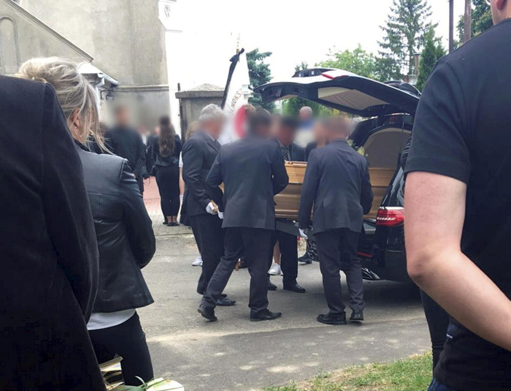 Pogrzeb 18-letniej Kasi. Nastolatka zginęła tragicznie wracając z wesela