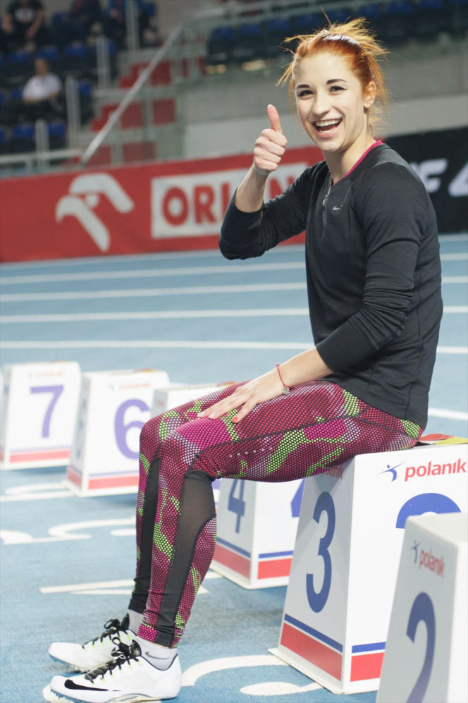 18-letnia Ewa Swoboda bez tatuaży