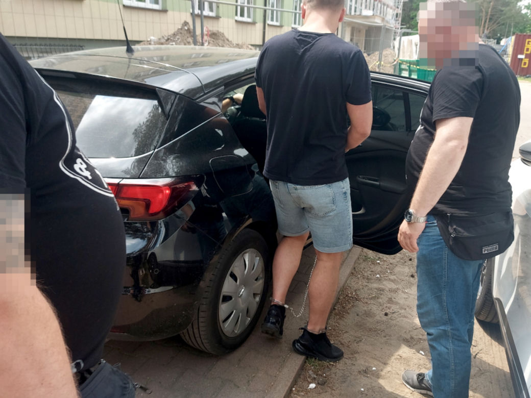 Potężne uderzenie w narkobiznes. Rozbili fabrykę "białej śmierci" w Otwocku