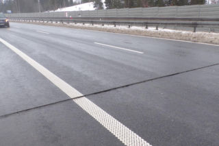 Pęknięcia na nowej zakopiance. Będzie awaryjna naprawa drogi, która kosztowała prawie miliard złotych