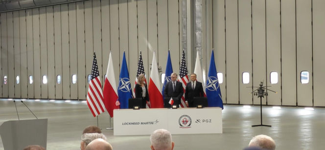 Offset za śmigłowce Apache staje się faktem. WZL-1 w Łodzi zyskują kluczowe technologie od Lockheed Martin