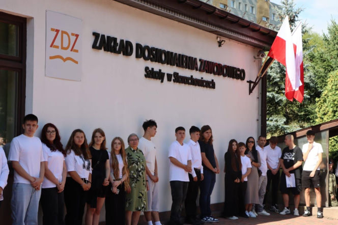 Klasa policyjna w Starachowicach oficjalnie wystartowała. Uczniowie ZDZ mają prostszą drogę do munduru