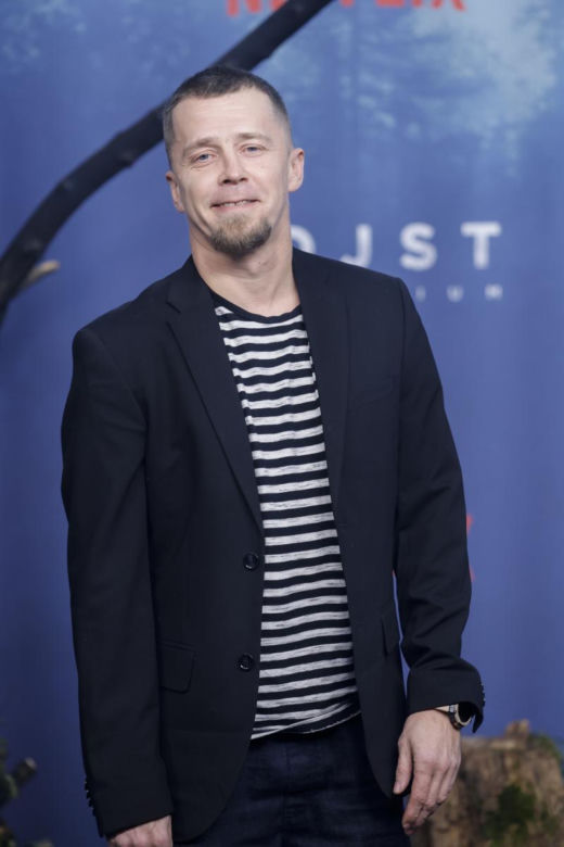 Był gwiazdą „Na dobre i na złe” i nagle zniknął z show-biznesu. Czym zajmuje się dziś Bartosz Obuchowicz?