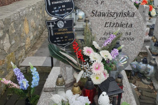 Runęli z balkonem, winnych nie ma