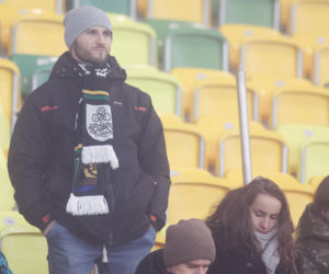 Kibice GKS Katowice dopingowali piłkarzy w meczu z Pogonią