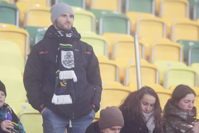 Kibice GKS Katowice dopingowali piłkarzy w meczu z Pogonią