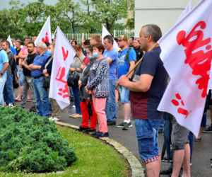 Związkowa Solidarność w MAN BUS nadal protestuje! Dziś przed zakładem było głośno