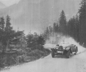 To najwyżej położona droga w Polsce, ale nie każdy tam wjedzie. Trasa słynie z prestiżowego wyścigu